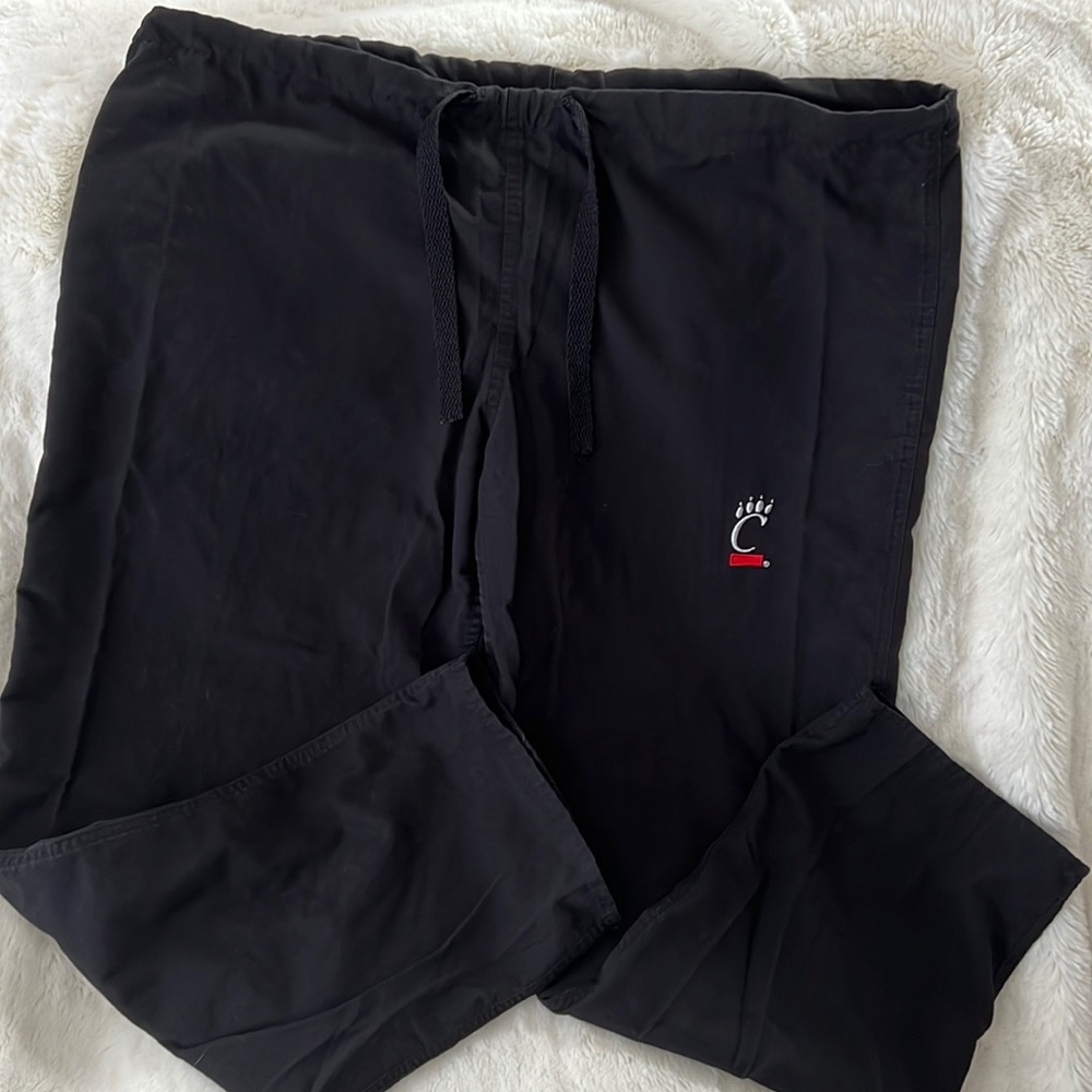 Scrub pants